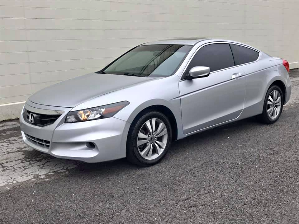 Honda accord 2012 года